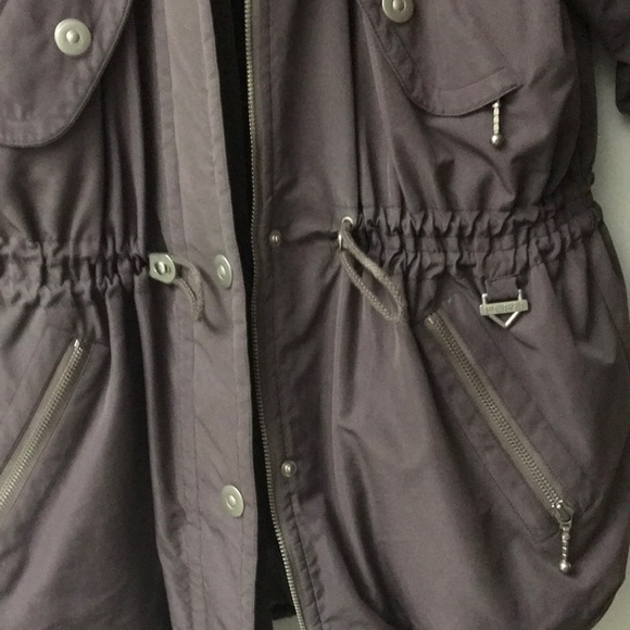 Versatile Fera Skiwear Jacket - Picture 5 of 6